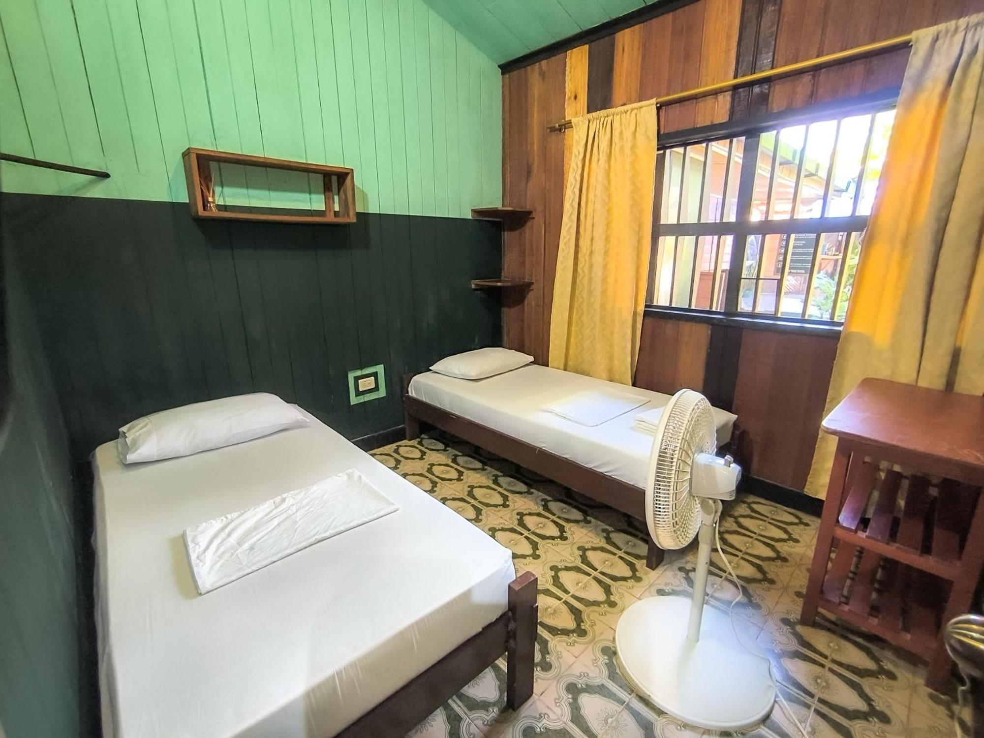 Hostel Casa De Las Palmas Tours Λετίσια Εξωτερικό φωτογραφία