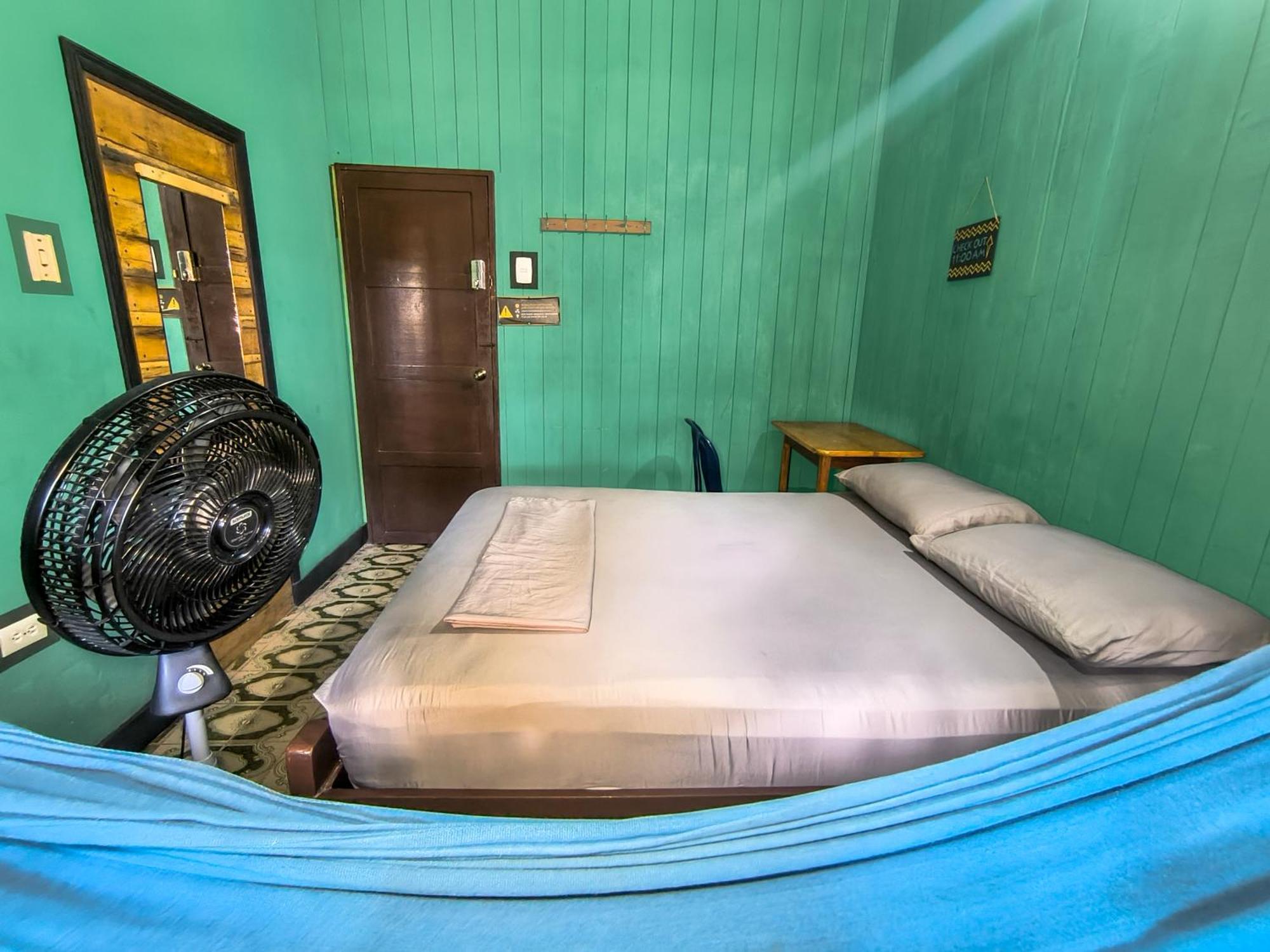 Hostel Casa De Las Palmas Tours Λετίσια Εξωτερικό φωτογραφία